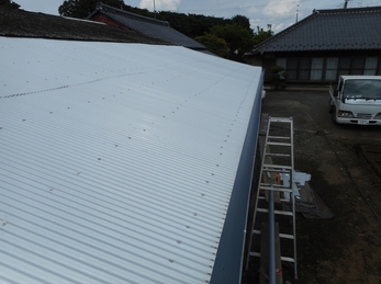 小山市 T様邸 波板トタン屋根カバー工法、外壁張り直し事例